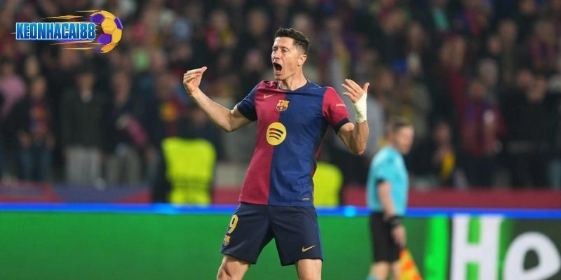 Robert Lewandowski sở hữu thành tích ấn tượng